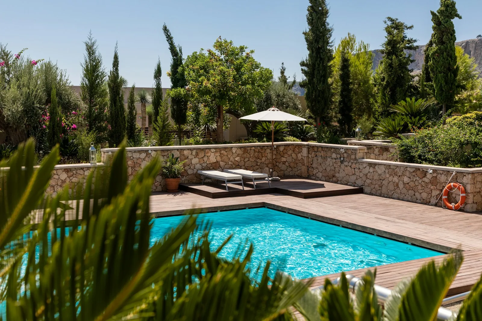 Poolside Suite